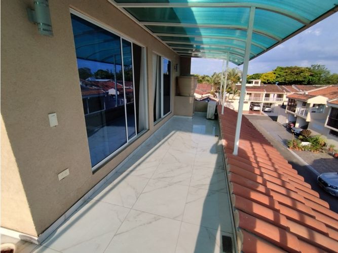 Casa de 5 alcobas en venta en La Hacienda, Cali, 313 m² · foto 2 de 18