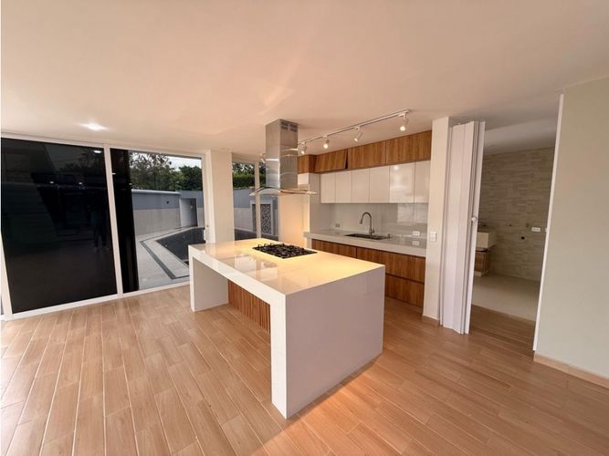 Casa de 4 alcobas en venta en La Morada, Jamundí, 280 m² · foto 3 de 16