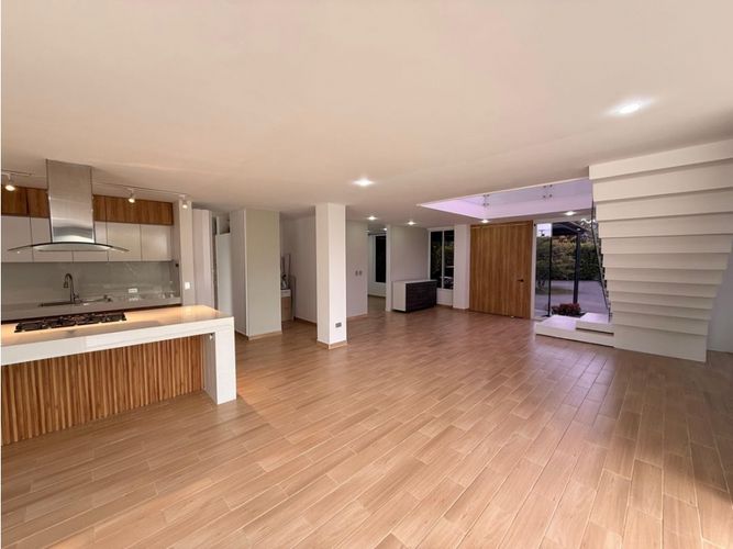 Casa de 4 alcobas en venta en La Morada, Jamundí, 280 m² · foto 4 de 16