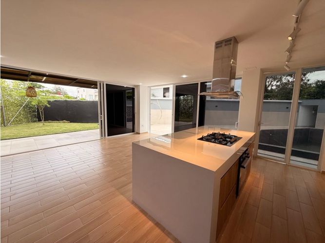 Casa de 4 alcobas en venta en La Morada, Jamundí, 280 m² · foto 8 de 16