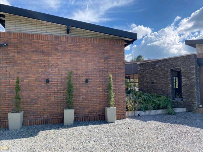 Casa de 3 alcobas en venta en Puente Pelaez, El Retiro, 332 m² · foto 18 de 24