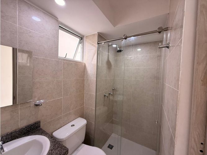 Apartamento de 3 alcobas en venta en Cr. Los Naranjos, Jamundí, 63 m² · foto 5 de 11