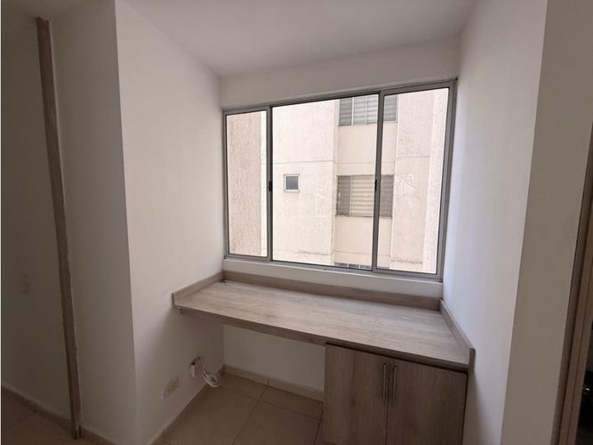 Apartamento de 3 alcobas en venta en Cr. Los Naranjos, Jamundí, 63 m² · foto 10 de 11