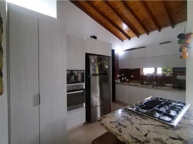 Casa de 3 alcobas en venta en La Morada, Jamundí, 210 m² · foto 5 de 24