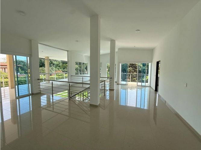 Casa de 5 alcobas en venta en Las Mercedes, Jamundí, 550 m² · foto 4 de 15