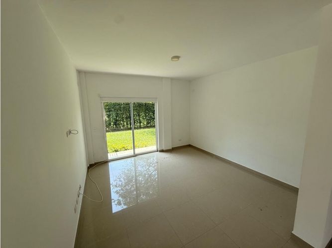 Casa de 5 alcobas en venta en Las Mercedes, Jamundí, 550 m² · foto 5 de 15