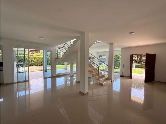 Casa de 5 alcobas en venta en Las Mercedes, Jamundí, 550 m² · foto 10 de 15