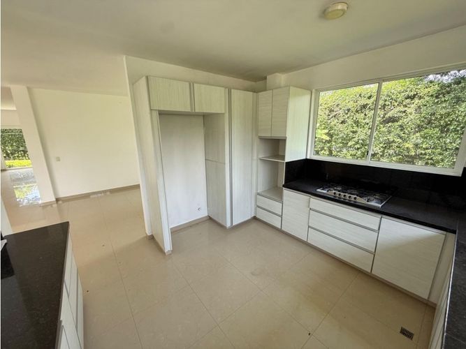 Casa de 5 alcobas en venta en Las Mercedes, Jamundí, 550 m² · foto 11 de 15