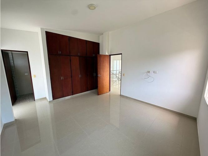Casa de 5 alcobas en venta en Las Mercedes, Jamundí, 550 m² · foto 14 de 15