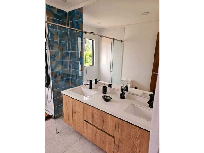 Casa de 4 alcobas en venta en Belchite, Rionegro, 240 m² · foto 13 de 18