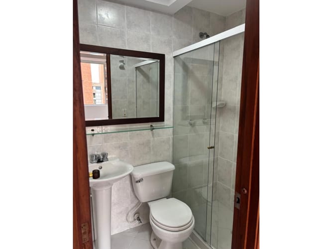 Apartamento de 2 alcobas en venta en Laureles, Medellín, 71 m² · foto 11 de 11