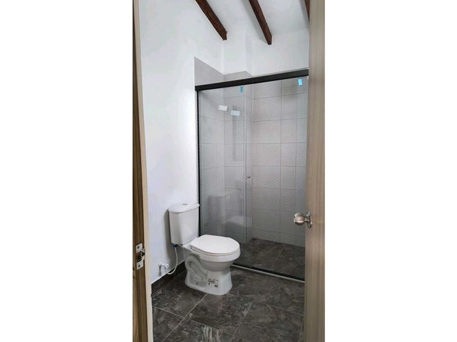 Apartamento de 3 alcobas en venta en Camargo, El Carmen de Viboral, 90 m² · foto 3 de 5