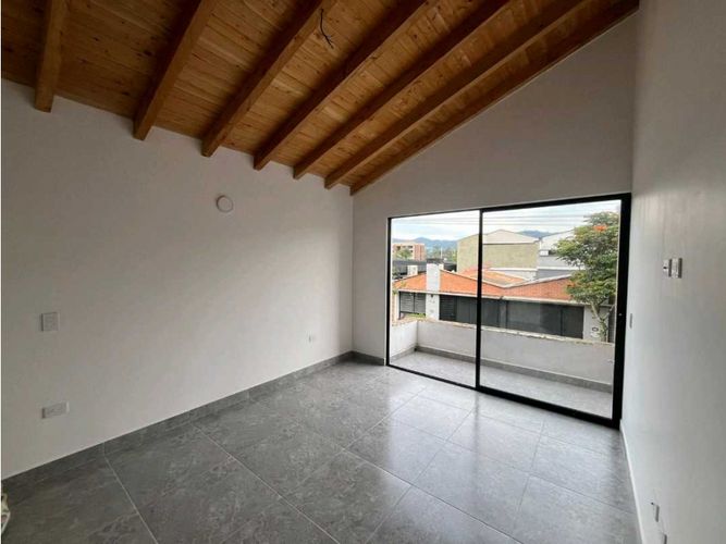 Casa de 4 alcobas en venta en Lomitas, La Ceja, 140 m² · foto 4 de 14