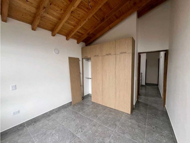 Casa de 4 alcobas en venta en Lomitas, La Ceja, 140 m² · foto 10 de 14