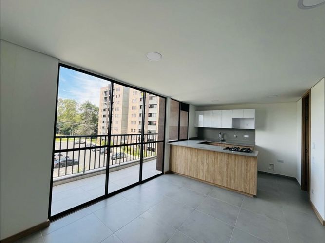Apartamento de 2 alcobas en venta en Llano Grande, Rionegro, 65 m² · foto 3 de 8