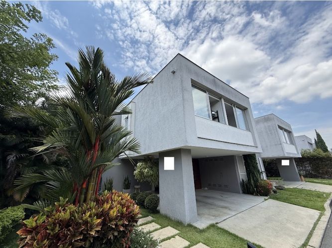 Casa de 3 alcobas en venta en Pance, Cali, 203 m² · foto 3 de 24