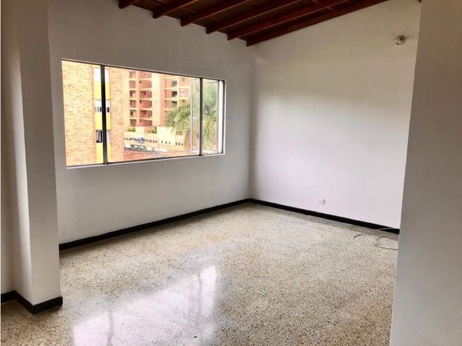 Apartamento de 4 alcobas en venta en Conquistadores, Medellín, 174 m² · foto 3 de 12
