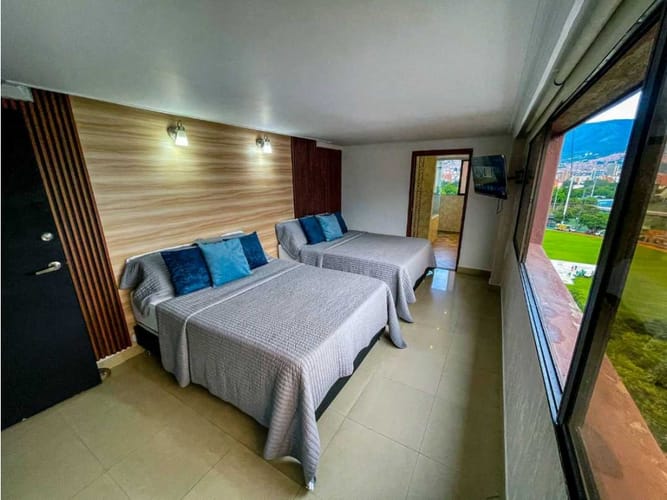 Apartamento de 5 alcobas en venta en Estadio, Medellín, 440 m² · foto 3 de 24