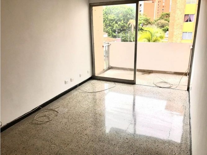 Apartamento de 4 alcobas en venta en Conquistadores, Medellín, 174 m² · foto 5 de 12
