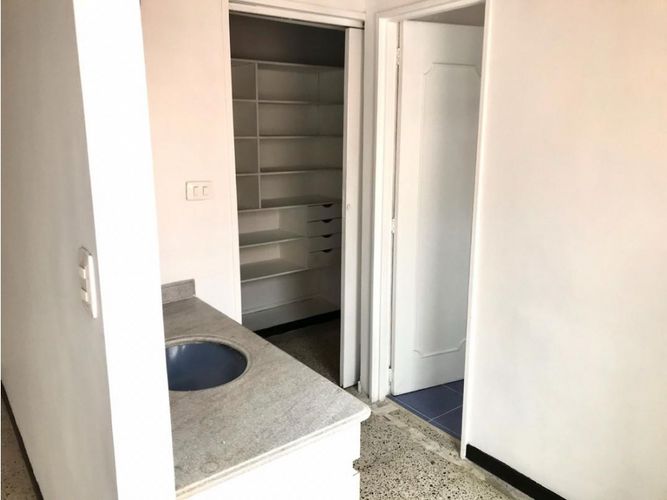 Apartamento de 4 alcobas en venta en Conquistadores, Medellín, 174 m² · foto 8 de 12