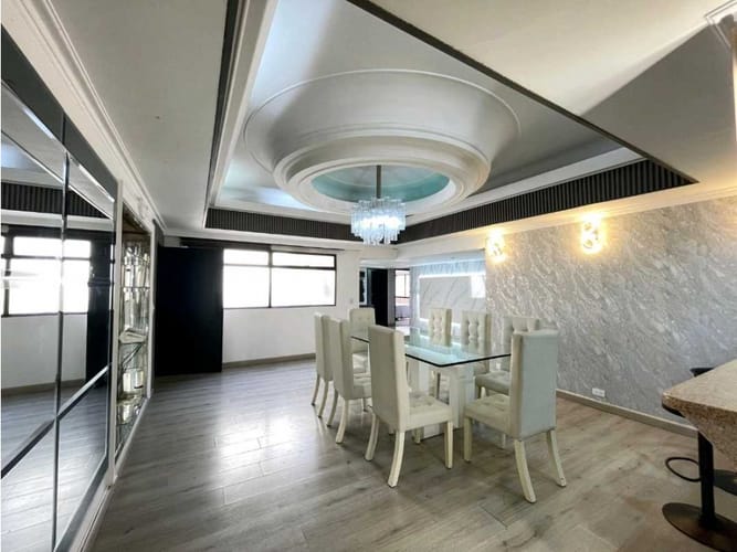 Apartamento de 5 alcobas en venta en Estadio, Medellín, 440 m² · foto 23 de 24