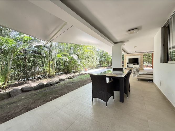 Casa de 5 alcobas en venta en Pance, Cali, 320 m² · foto 19 de 24