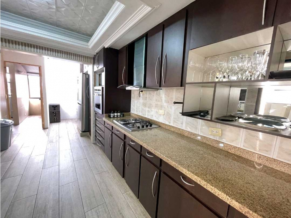 Apartamento en arriendo en Laureles, Medellín · foto 10 de 24