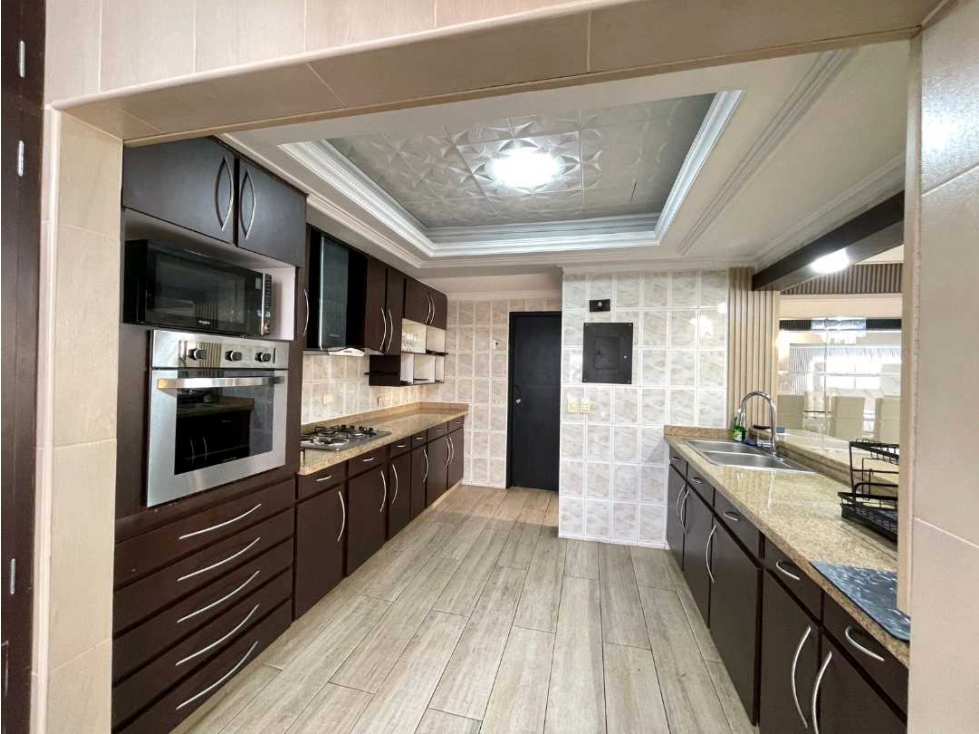 Apartamento en arriendo en Laureles, Medellín · foto 21 de 24