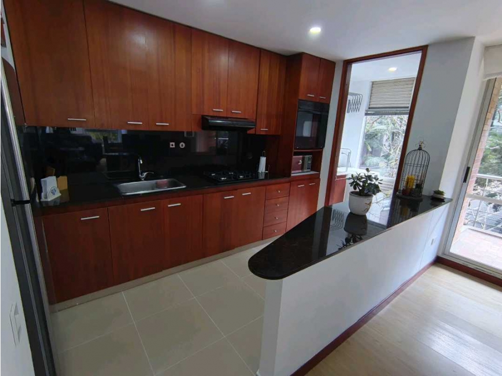 Apartamento en arriendo en Lalinde, Medellín · foto 4 de 22