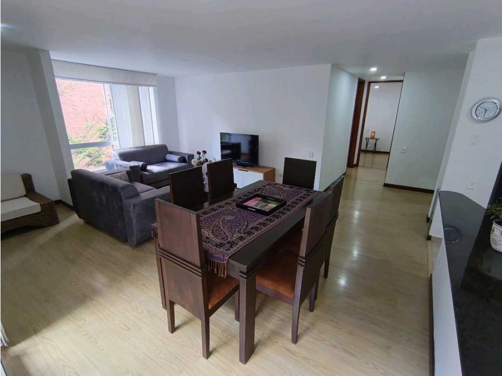 Apartamento en arriendo en Lalinde, Medellín · foto 5 de 22