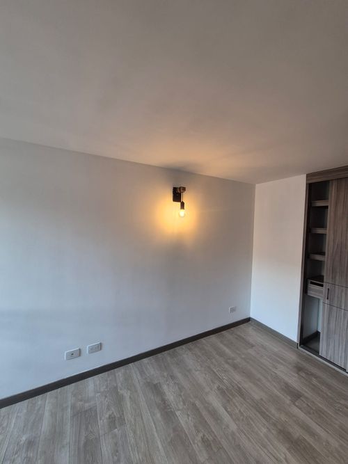 Apartamento de 3 alcobas en venta en Américas Central, Bogotá, 67 m² · foto 6 de 14