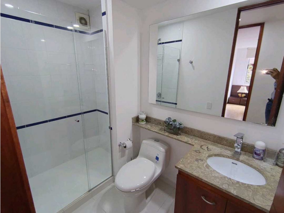 Apartamento en arriendo en Lalinde, Medellín · foto 8 de 22
