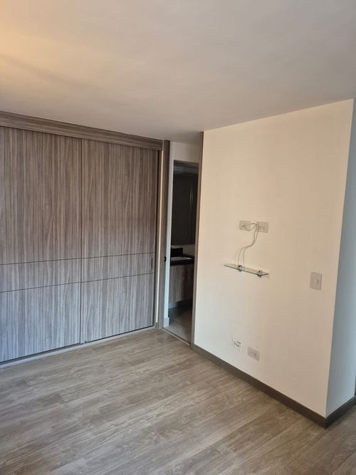 Apartamento de 3 alcobas en venta en Américas Central, Bogotá, 67 m² · foto 7 de 14