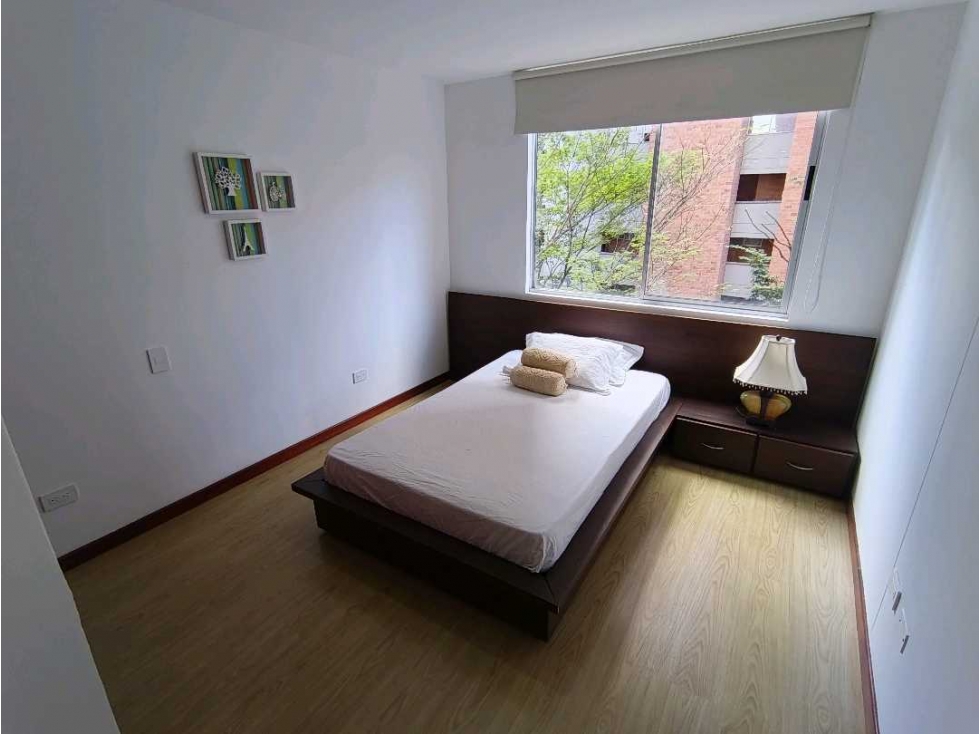 Apartamento en arriendo en Lalinde, Medellín · foto 10 de 22