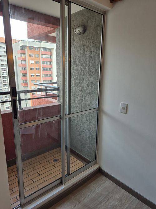 Apartamento de 3 alcobas en venta en Américas Central, Bogotá, 67 m² · foto 12 de 14
