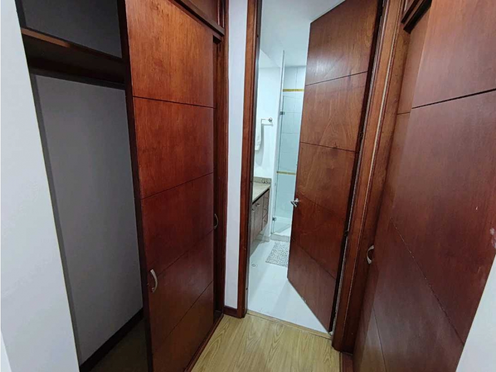 Apartamento en arriendo en Lalinde, Medellín · foto 13 de 22