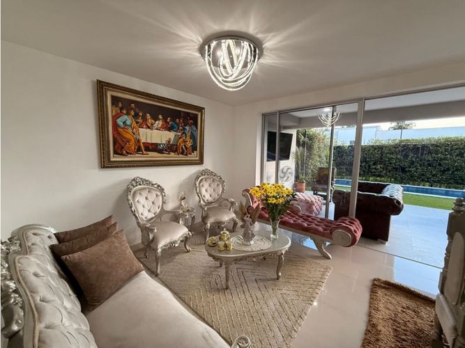 Casa de 4 alcobas en venta en Alfaguara, Jamundí, 205 m² · foto 3 de 17