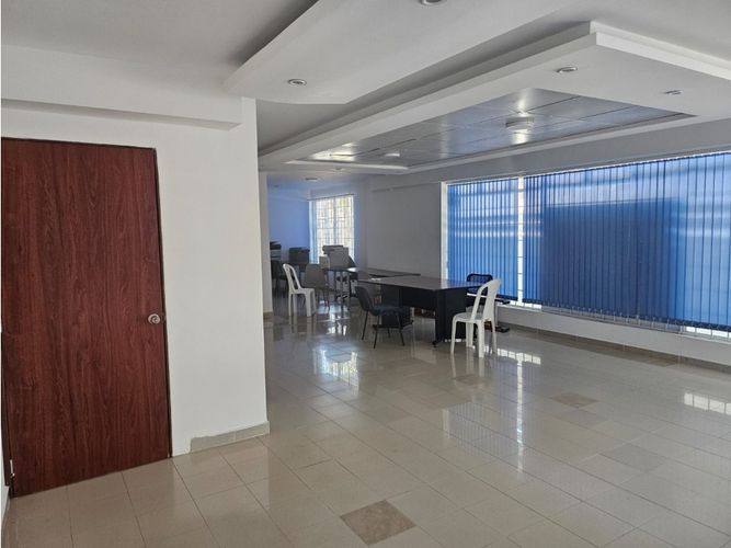 Casa de 5 alcobas en venta en San Vicente, Cali, 500 m² · foto 5 de 10