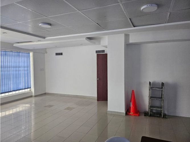 Casa de 5 alcobas en venta en San Vicente, Cali, 500 m² · foto 10 de 10