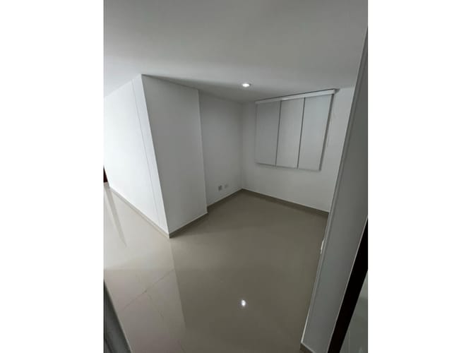Apartamento de 4 alcobas en venta en Cristales, Cali, 125 m² · foto 3 de 12