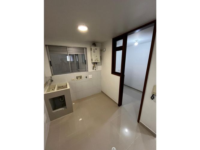 Apartamento de 4 alcobas en venta en Cristales, Cali, 125 m² · foto 4 de 12