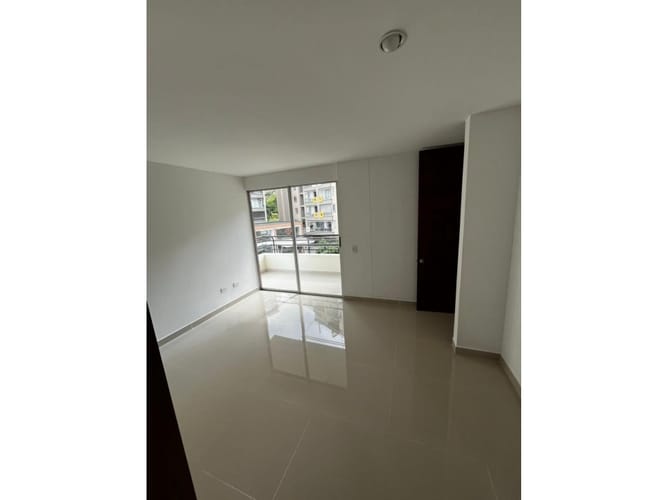 Apartamento de 4 alcobas en venta en Cristales, Cali, 125 m² · foto 5 de 12