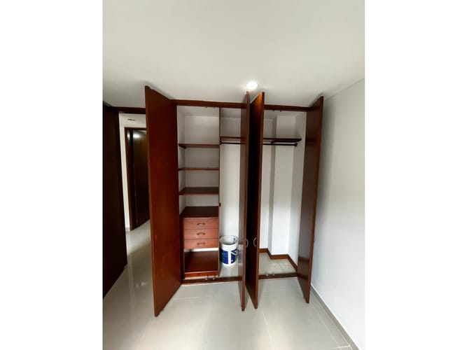 Apartamento de 4 alcobas en venta en Cristales, Cali, 125 m² · foto 6 de 12