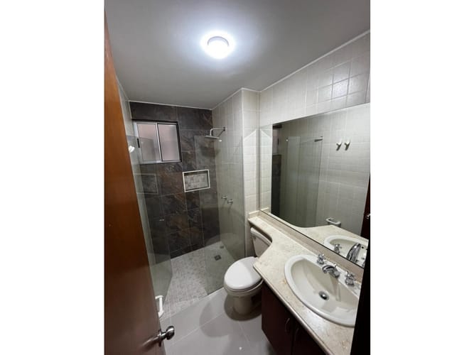Apartamento de 4 alcobas en venta en Cristales, Cali, 125 m² · foto 12 de 12