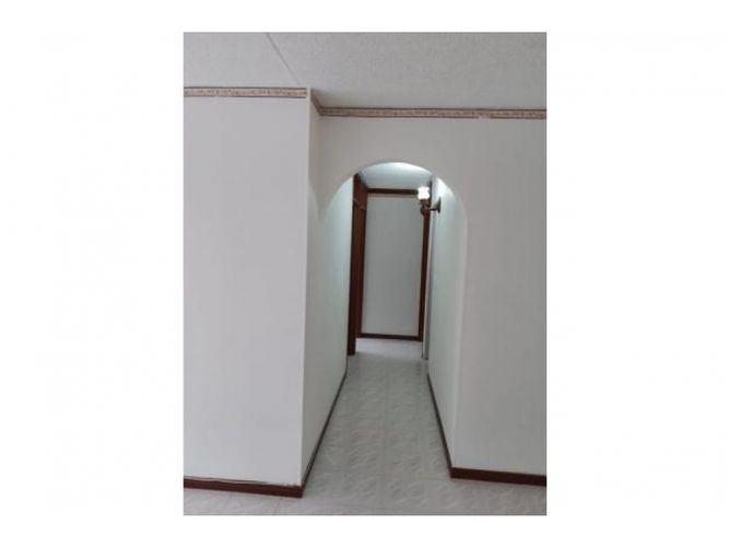 Apartamento de 3 alcobas en venta en El Limonar, Cali, 62 m² · foto 2 de 5