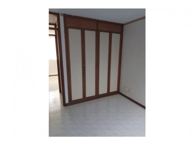 Apartamento de 3 alcobas en venta en El Limonar, Cali, 62 m² · foto 3 de 5