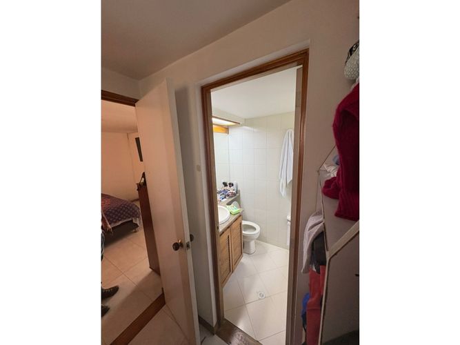 Apartamento de 4 alcobas en venta en Loma De Los Bernal, Medellín, 100 m² · foto 10 de 12