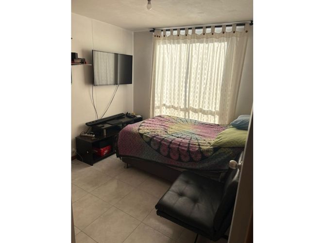 Apartamento de 4 alcobas en venta en Loma De Los Bernal, Medellín, 100 m² · foto 12 de 12