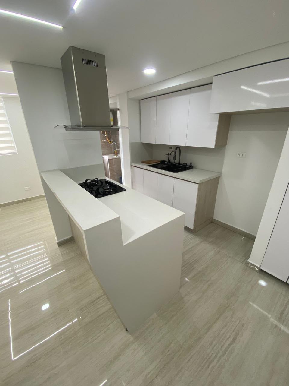 Apartamento en venta en Calasanz, Medellín · foto 2 de 15