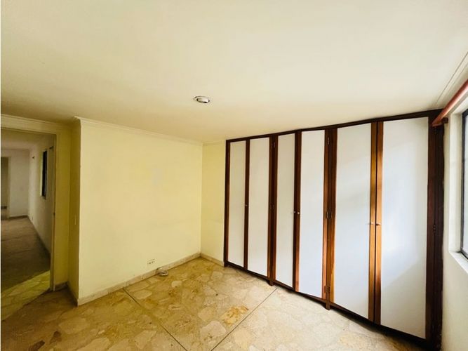 Apartamento de 4 alcobas en venta en Laureles, Medellín, 142 m² · foto 9 de 22